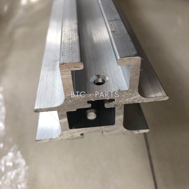 Escalator Handrail Guide Rail DAA450D2 Use For Otis
