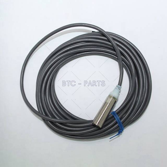 E2A-M12KS04-WP-C1 Escalator Safety Proximity Sensors Use For Other