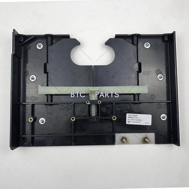 Escalator Handrail Entrance Cover 1935780300, Front Plate W=75 B=25 Use For ThyssenKrupp